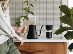 Fellow Stagg EKG 0.9L Kettle - Black And Maple 11 Fellow Stagg EKG 0.9L Kettle - Black And Maple -Crema Coffee Store 3T0B7146 2