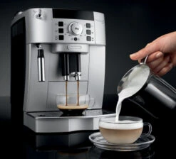 Delonghi ECAM22110SB Magnifica XS Super-Automatic Espresso Machine -Crema Coffee Store DeLonghiECAM22110SB 5