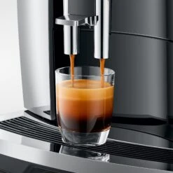 JURA E8 Espresso Machine - Chrome (NAA) 24 JURA E8 Espresso Machine - Chrome (NAA) -Crema Coffee Store E8 Chrome NAA espresso closeup square