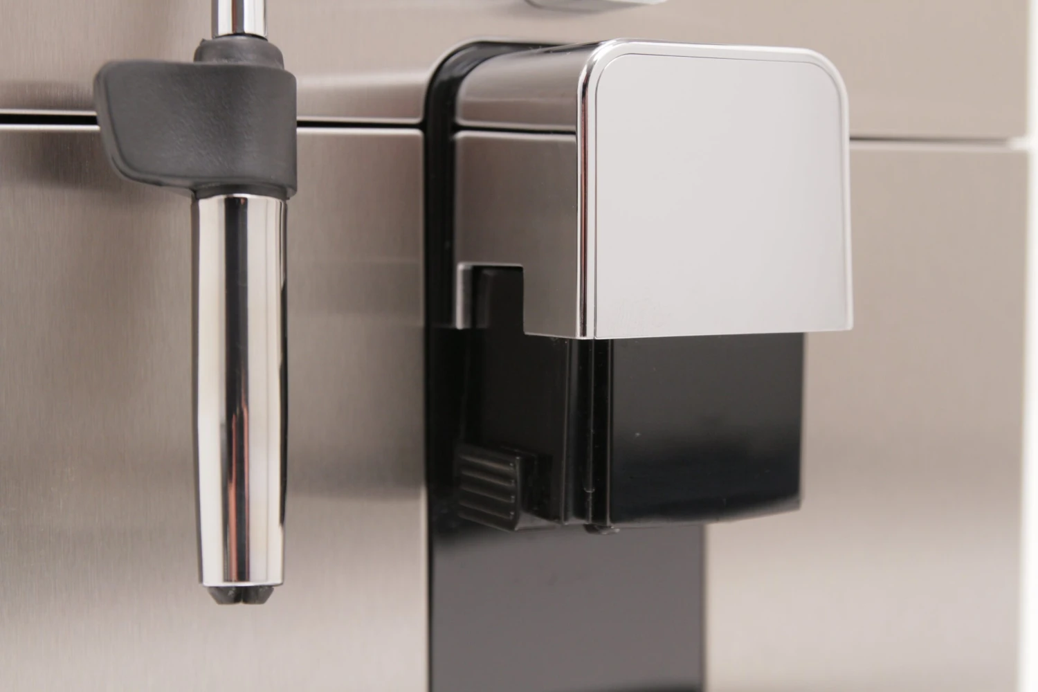 Refurbished Gaggia Brera Espresso Machine In Silver 5 Refurbished Gaggia Brera Espresso Machine In Silver - Image 3