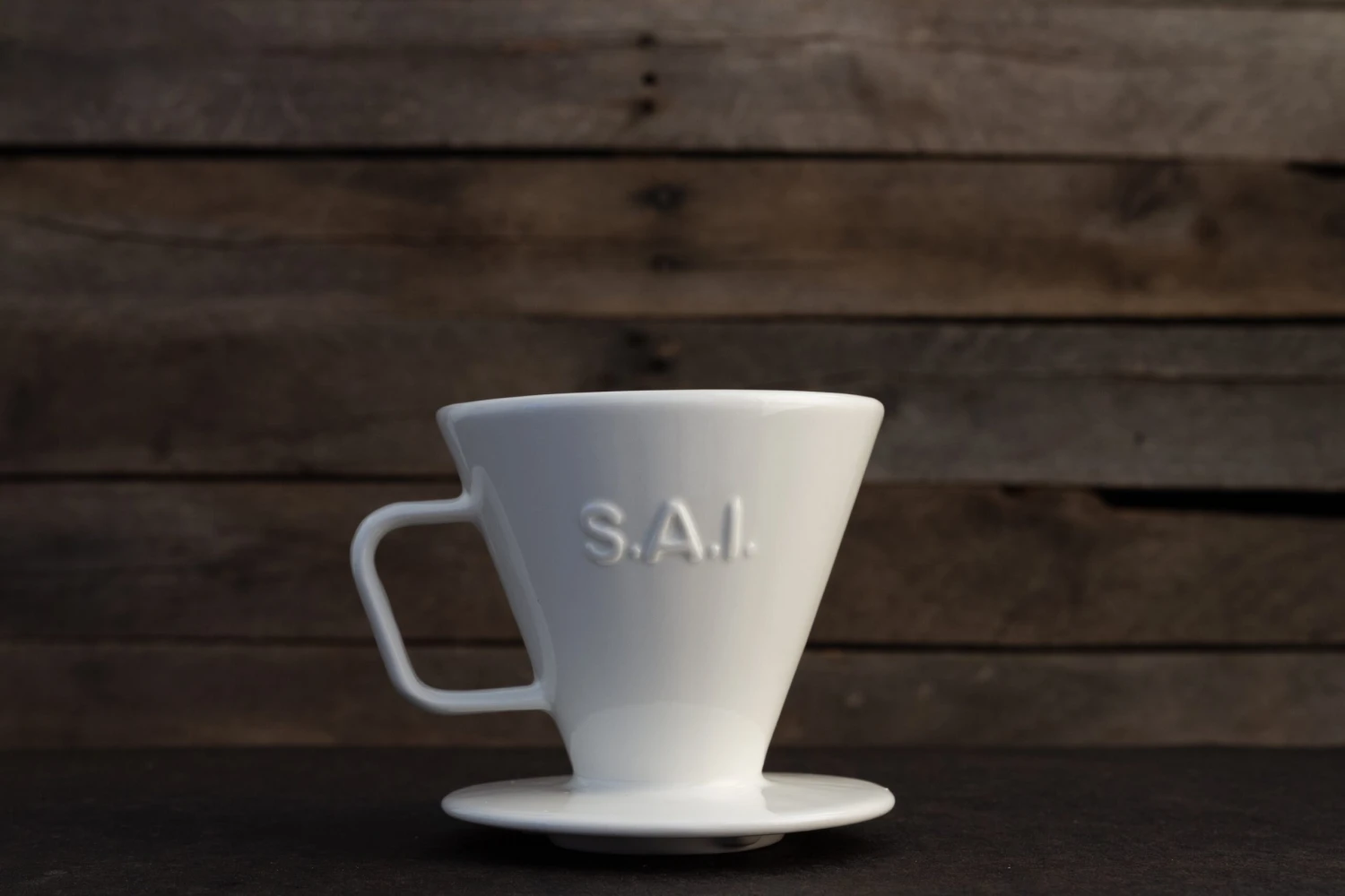 Saint Anthony Industries C70 Ceramic Pourover Brewer - White 5 Saint Anthony Industries C70 Ceramic Pourover Brewer - White - Image 3