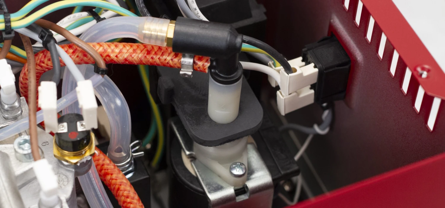 Gaggia Classic Prestige In Cherry Red 12 Gaggia Classic Prestige In Cherry Red - Image 10