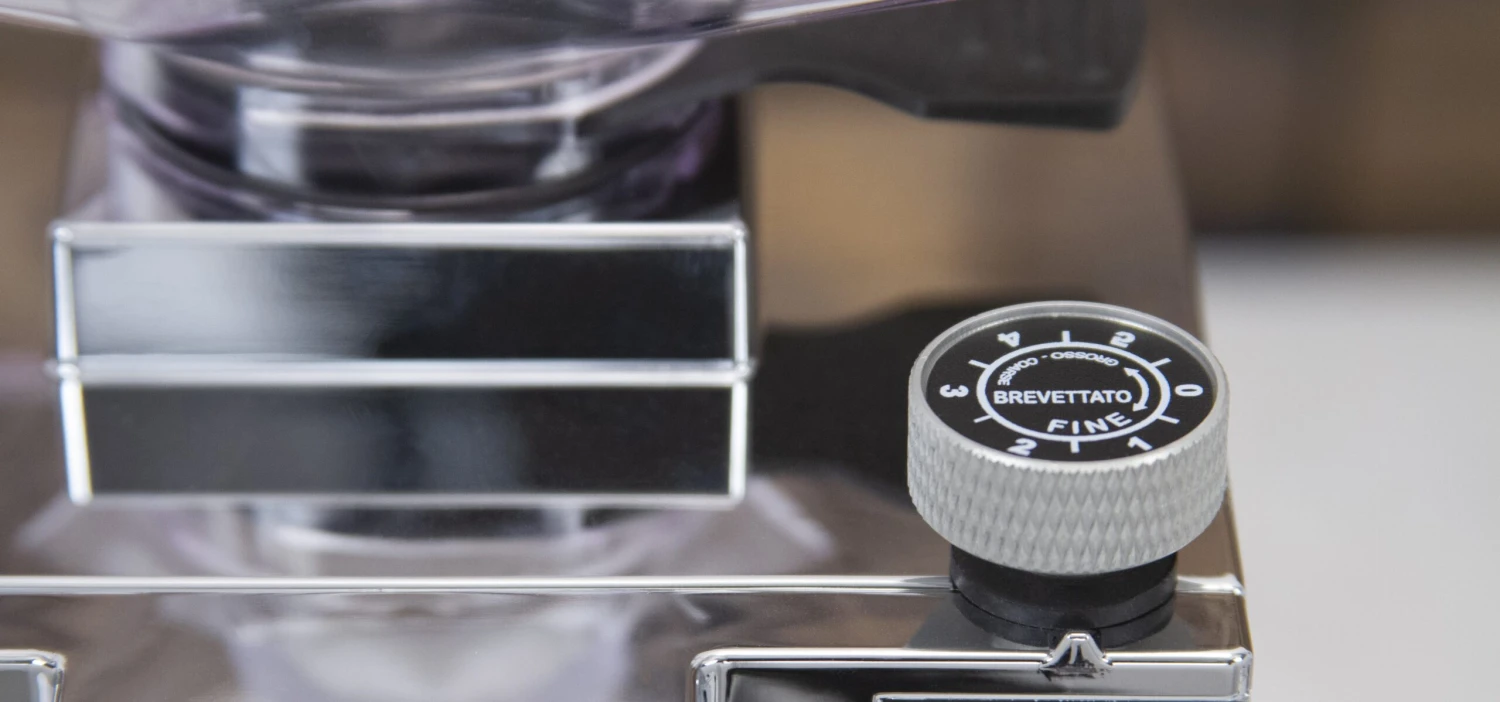 Eureka Mignon Magnifico Coffee Grinder In White 14 Eureka Mignon Magnifico Coffee Grinder In White - Image 13