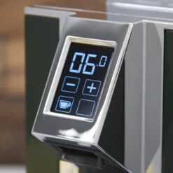 Eureka Mignon Specialita Espresso Grinder In Gourmet Green -Crema Coffee Store IMG 6094 10dfe54c a0af 4da6 81cf cbf180c7a494