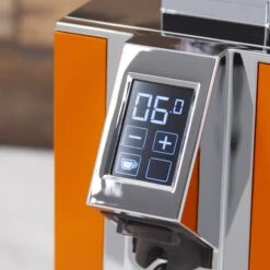 Eureka Mignon Specialita Espresso Grinder In Orange -Crema Coffee Store IMG 6125 2be003b5 2d2f 4d55 a9d3 948c8b5d1bfa