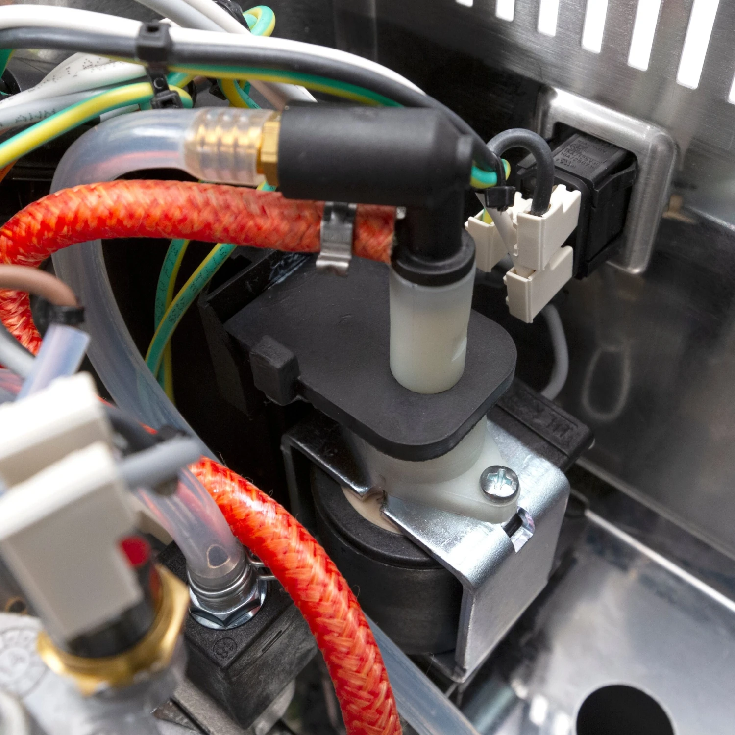 Gaggia Classic Evo Pro Semi-Automatic Espresso Machine With Blackened Oak 18 Gaggia Classic Evo Pro Semi-Automatic Espresso Machine With Blackened Oak - Image 16