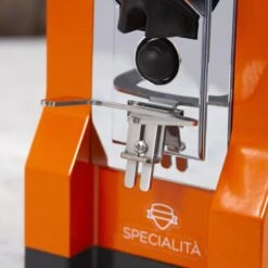 Eureka Mignon Specialita Espresso Grinder In Gourmet Green -Crema Coffee Store IMG 6652 91ad7e35 f136 449d bba0 f8025348f1a7