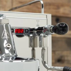 Refurbished Bezzera Magica PID Espresso Machine 18 Refurbished Bezzera Magica PID Espresso Machine -Crema Coffee Store IMG 8540 38c7ab1c 1eab 4746 a281 c0b9a17181ad