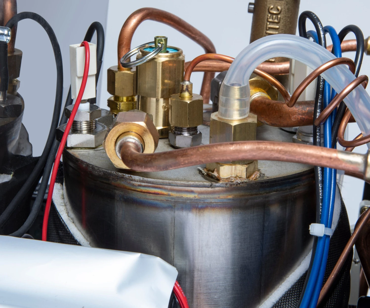 Profitec Pro 400 Espresso Machine In Matte Black With Flow Control And Tiger Maple 12 Profitec Pro 400 Espresso Machine In Matte Black With Flow Control And Tiger Maple - Image 10