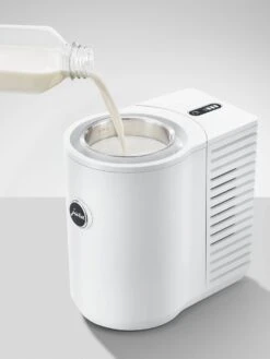Jura Cool Control 1.0 L. - White -Crema Coffee Store cc1l white 02