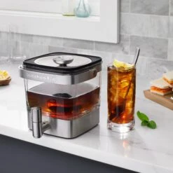 KitchenAid® Cold Brew Coffee Maker - 14 Cup 29 KitchenAid® Cold Brew Coffee Maker - 14 Cup -Crema Coffee Store kitchenaidcoldbrewmakerlifestyle8 502e7ad8 45dd 4143 8bf5 f0b54f143bad
